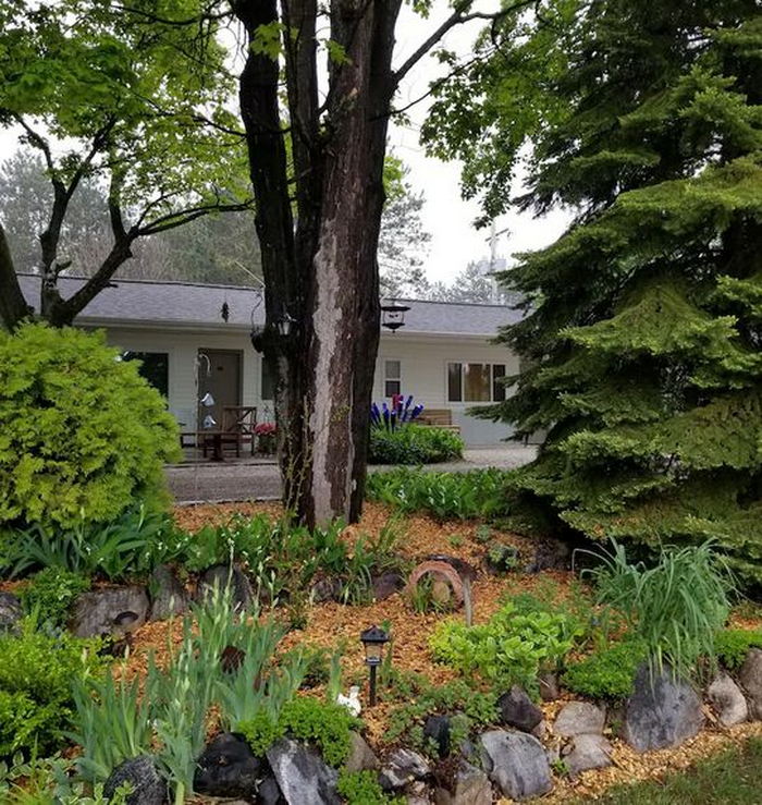 Torch Bay Inn and Cottages - Web Listing Photo (newer photo)